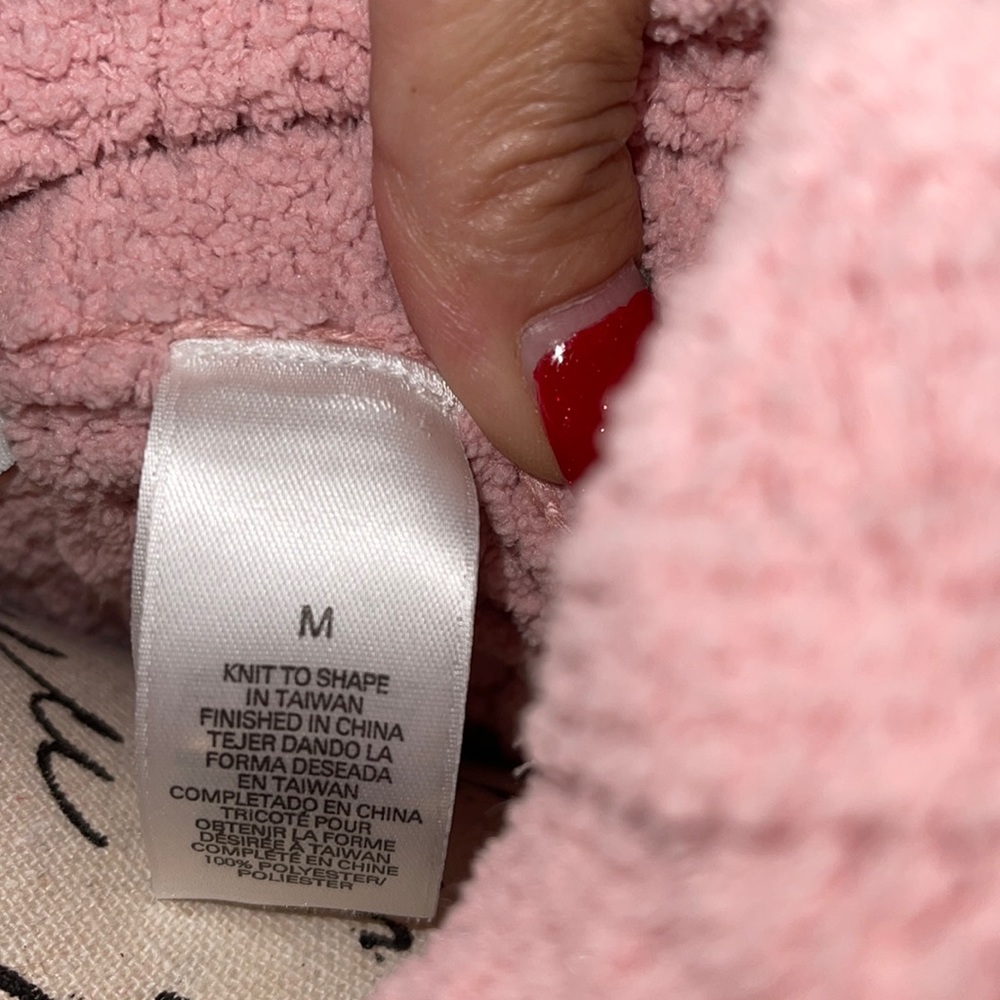 Super Soft & Fuzzy Sweater by “LIZ & Co” - Picture 12 of 13